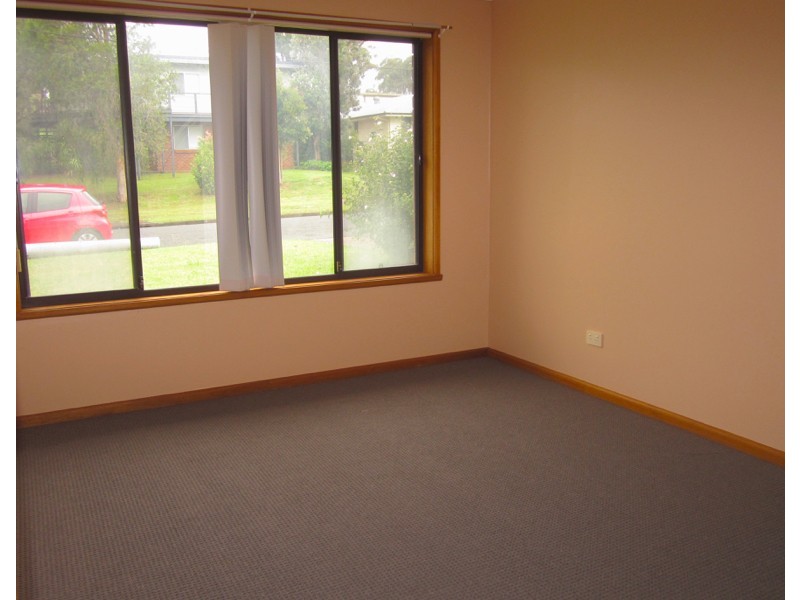 7 Latta Street, Mollymook Beach NSW 2539