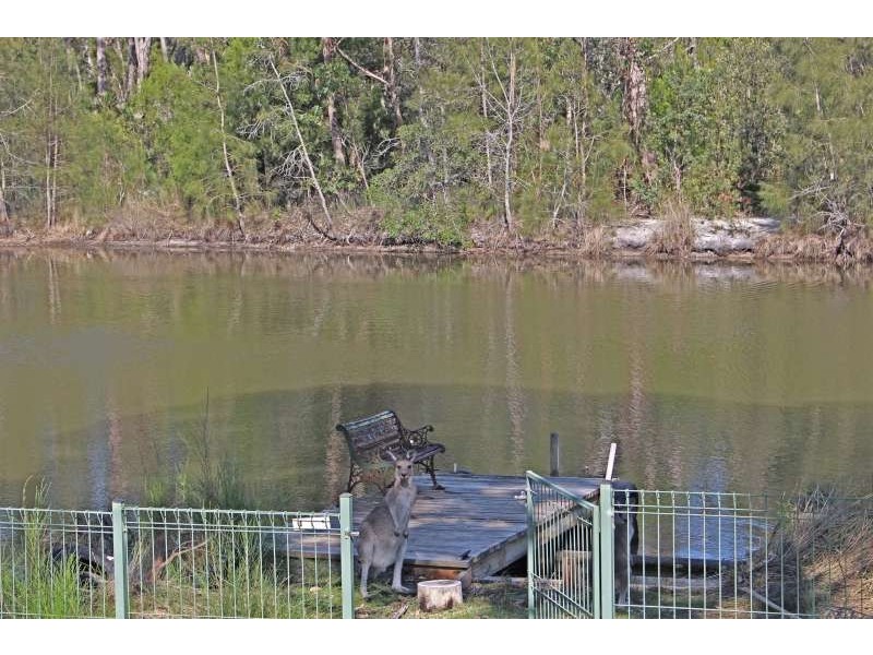 18 Conley Avenue, Lake Conjola NSW 2539