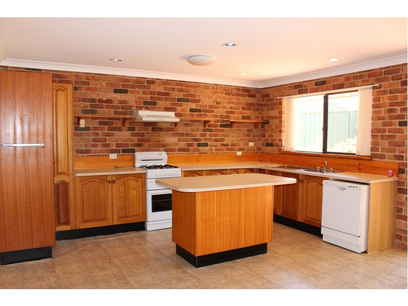 48 Buckland Street, Mollymook NSW 2539