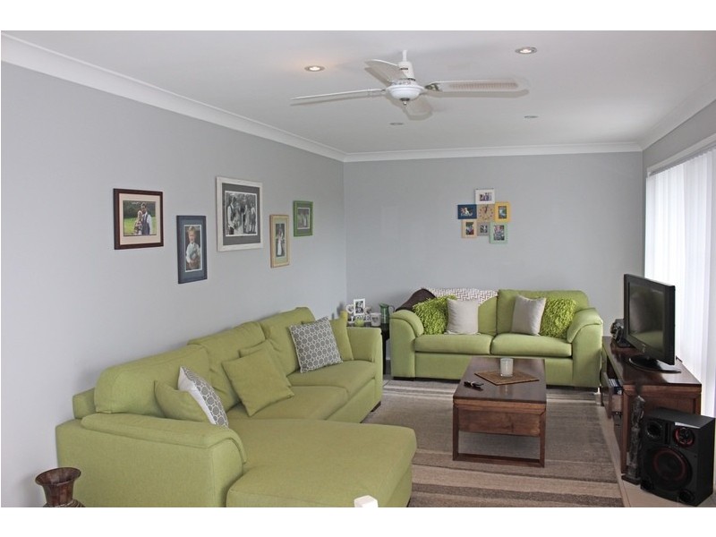173 Princes Highway, Burrill Lake NSW 2539