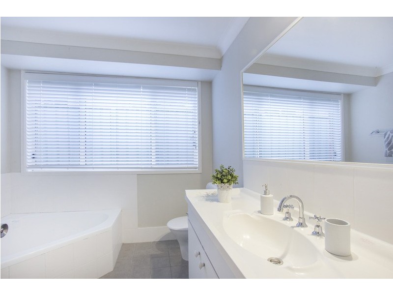 47 Seaspray Street, Narrawallee NSW 2539