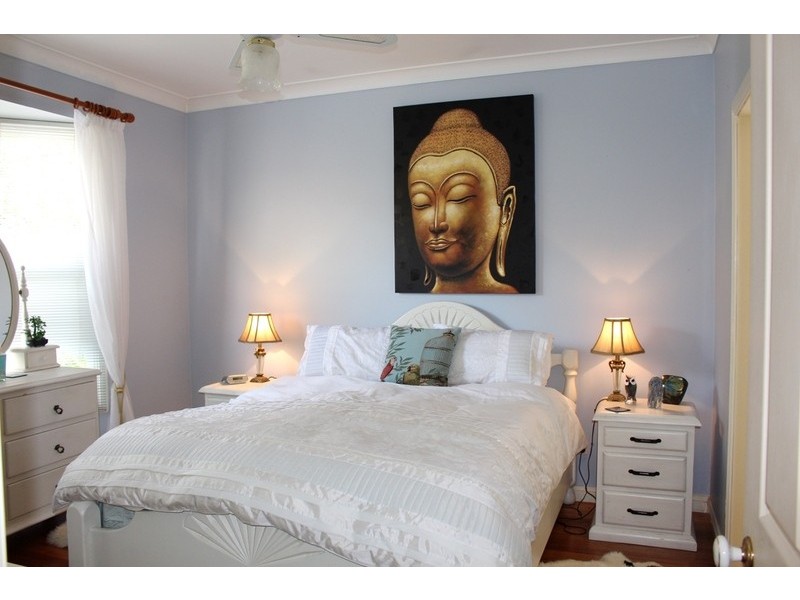 4 Blake Place, Narrawallee NSW 2539