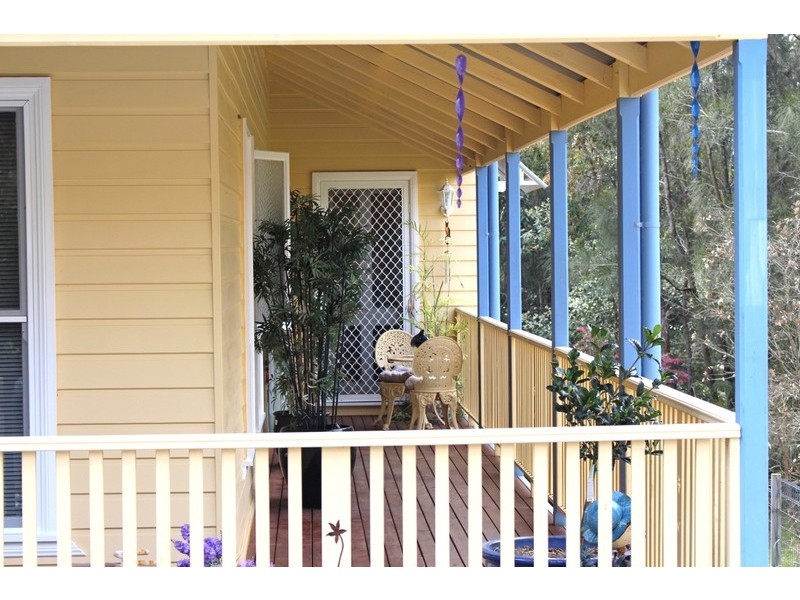 4 Blake Place, Narrawallee NSW 2539