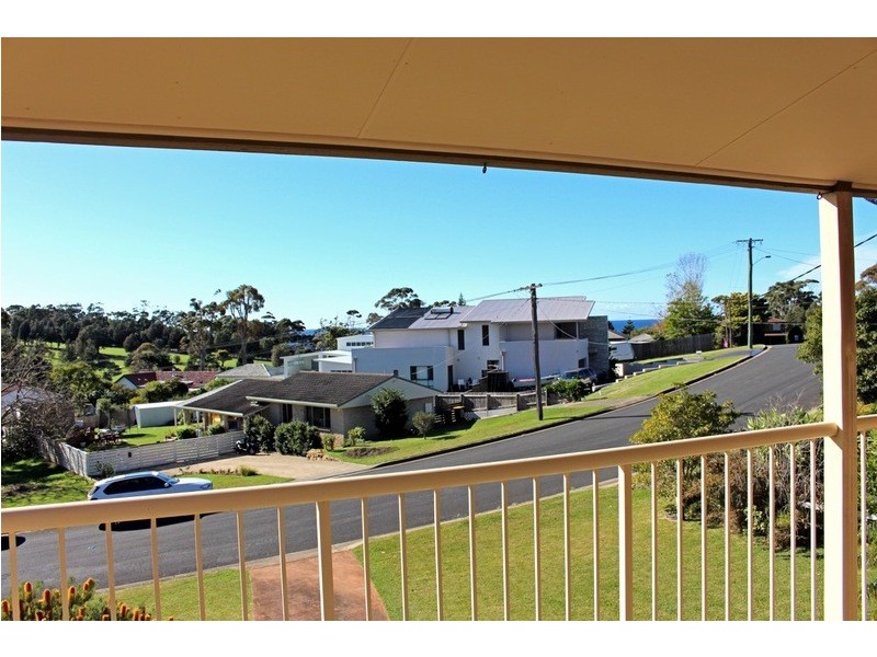 70 Seaview Street, Mollymook NSW 2539