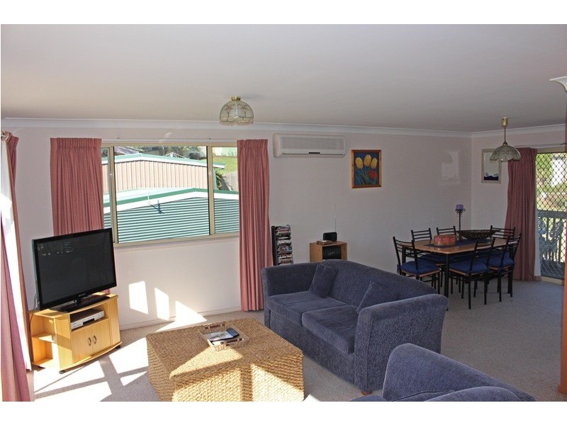 70 Seaview Street, Mollymook NSW 2539