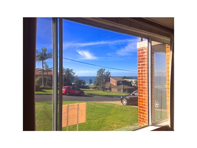 208 Mitchell Parade, Mollymook Beach NSW 2539