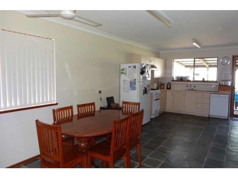 2 Cooper Grove, Ulladulla NSW 2539