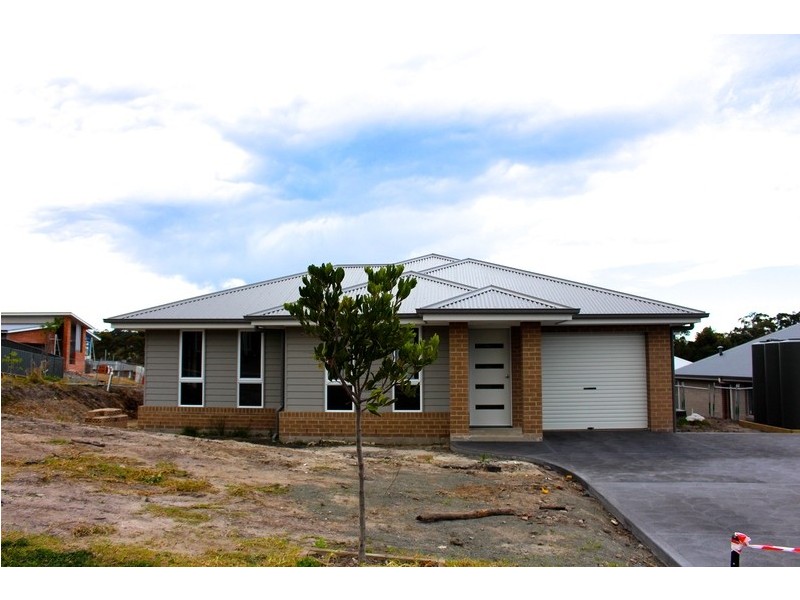 2/10 Booyong Avenue, Ulladulla NSW 2539