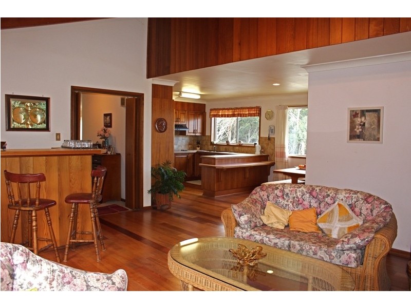 1 Robin Place, Mollymook NSW 2539