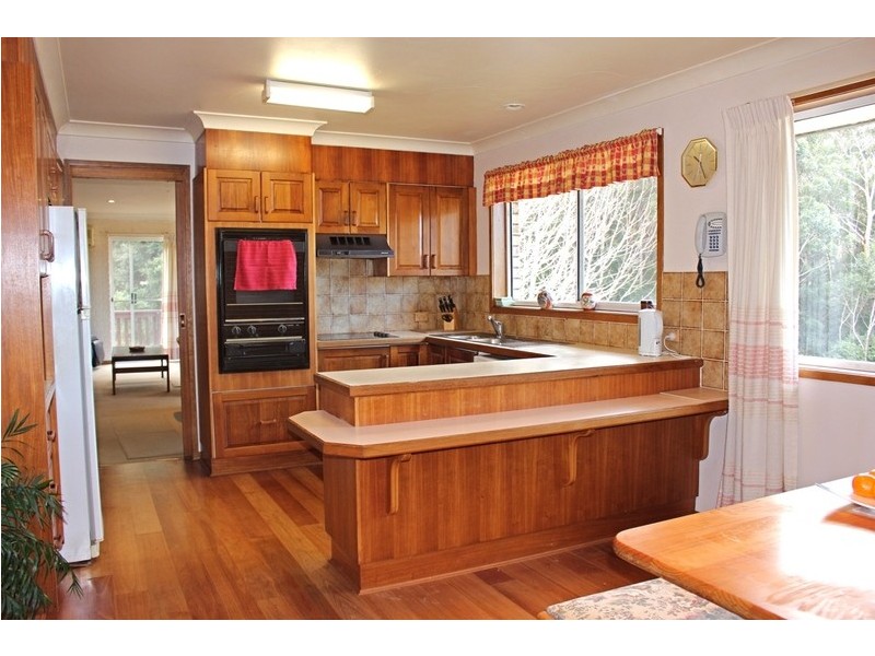 1 Robin Place, Mollymook NSW 2539