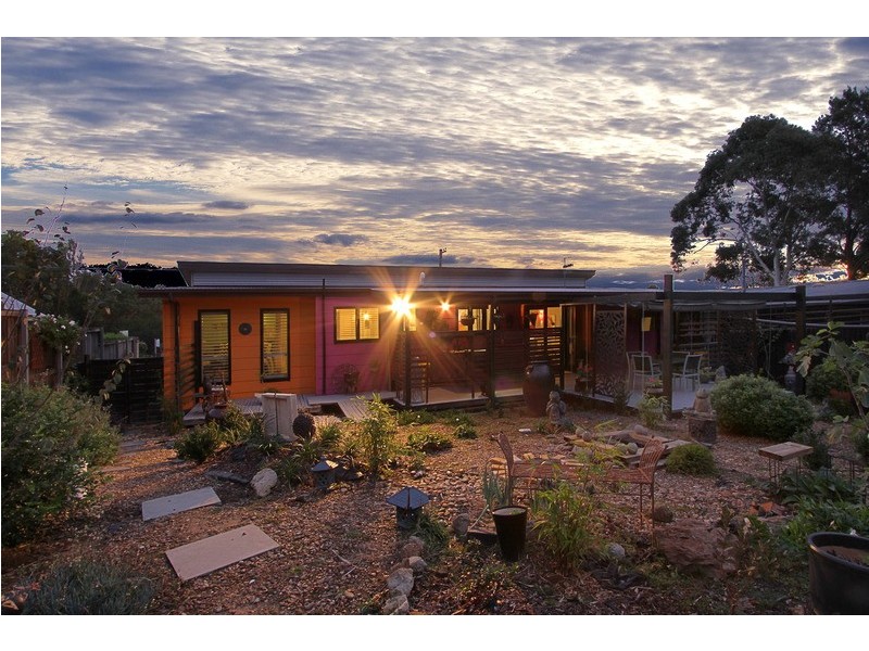 6 Croobyar Road, Milton NSW 2538