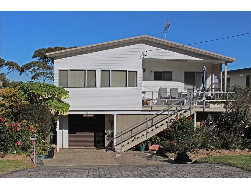 124 Canberra Crescent, Burrill Lake NSW 2539