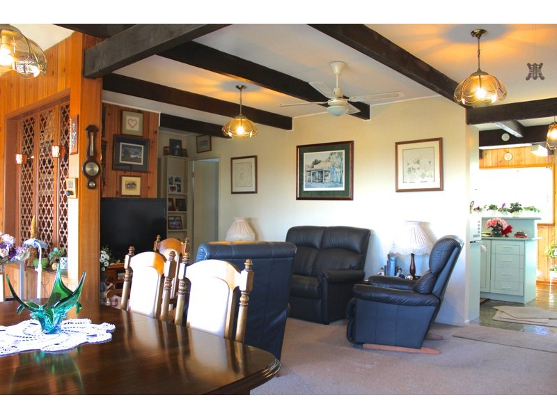 124 Canberra Crescent, Burrill Lake NSW 2539
