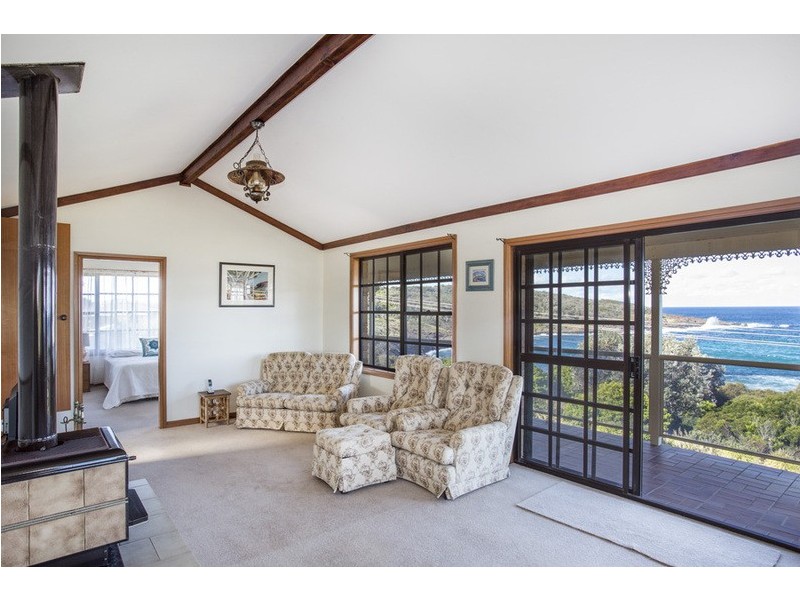 1 Wooroonga Crescent, Kioloa NSW 2539