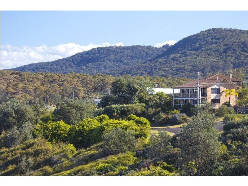 1 Wooroonga Crescent, Kioloa NSW 2539