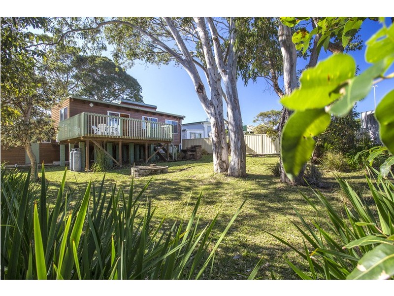 6 Merry Street, Kioloa NSW 2539