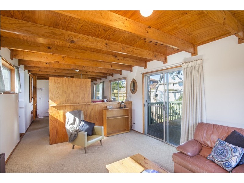 6 Merry Street, Kioloa NSW 2539