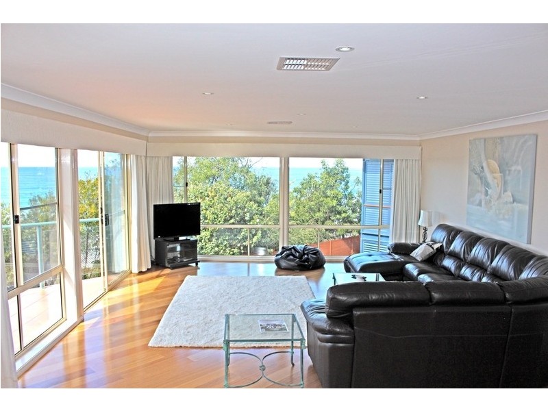 54 Donlan Road, Mollymook NSW 2539