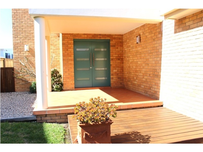 54 Donlan Road, Mollymook NSW 2539