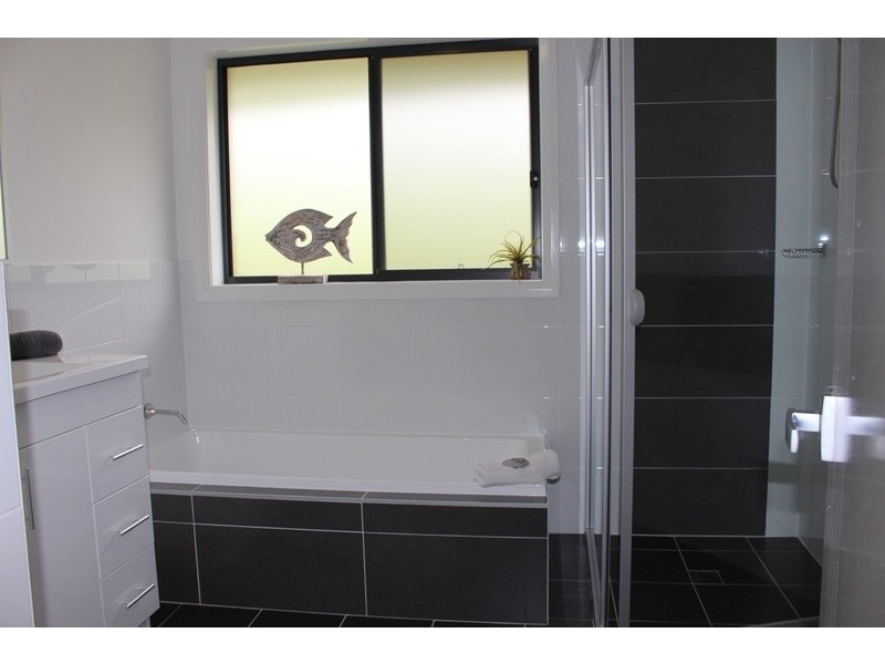 87 Golden Wattle Drive, Ulladulla NSW 2539