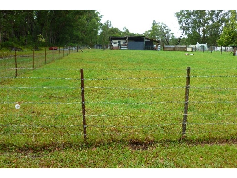 The Sheep Track, Brooman NSW 2538
