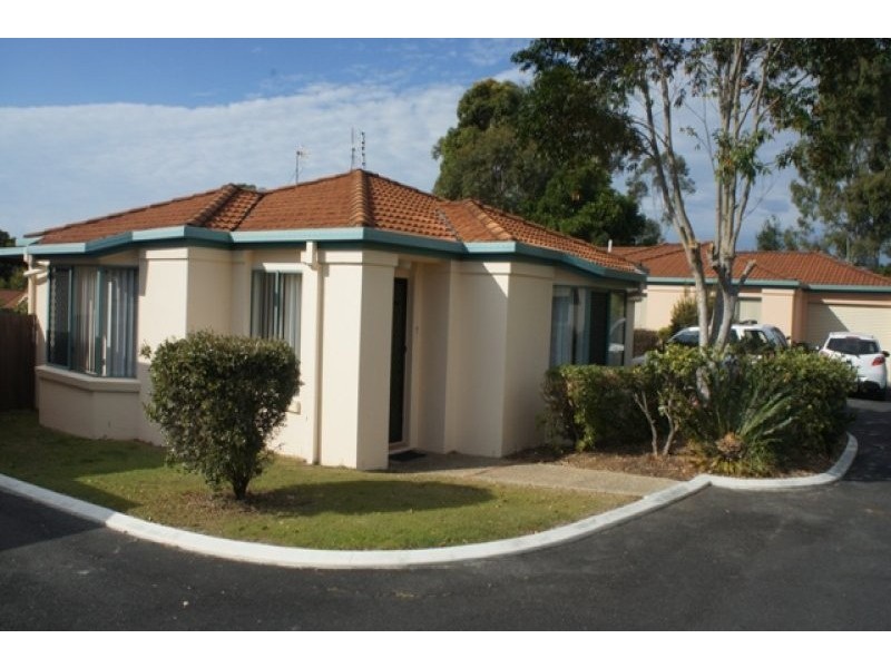 7/222 Central Street, Labrador QLD 4215