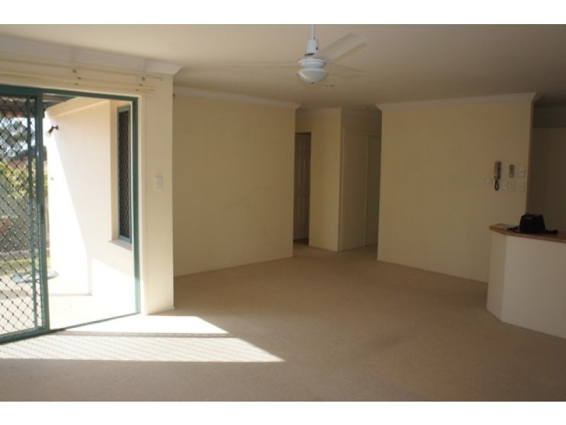 7/222 Central Street, Labrador QLD 4215