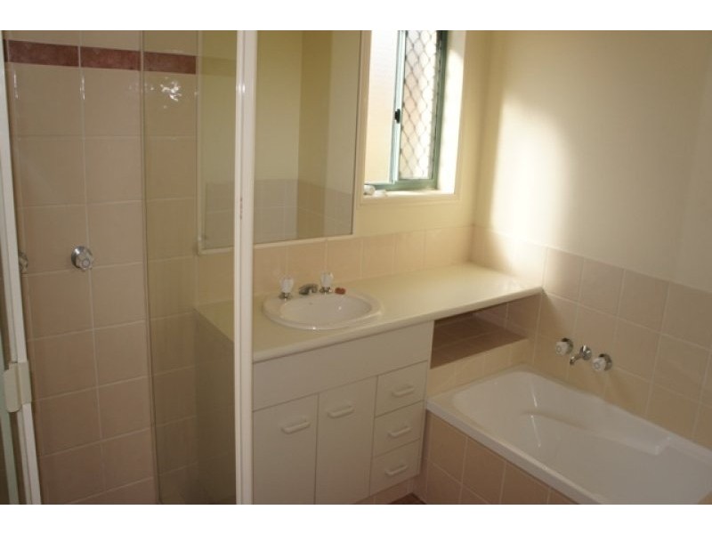 7/222 Central Street, Labrador QLD 4215