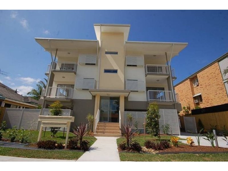 Unit 1/7 Phillip Street, Labrador QLD 4215