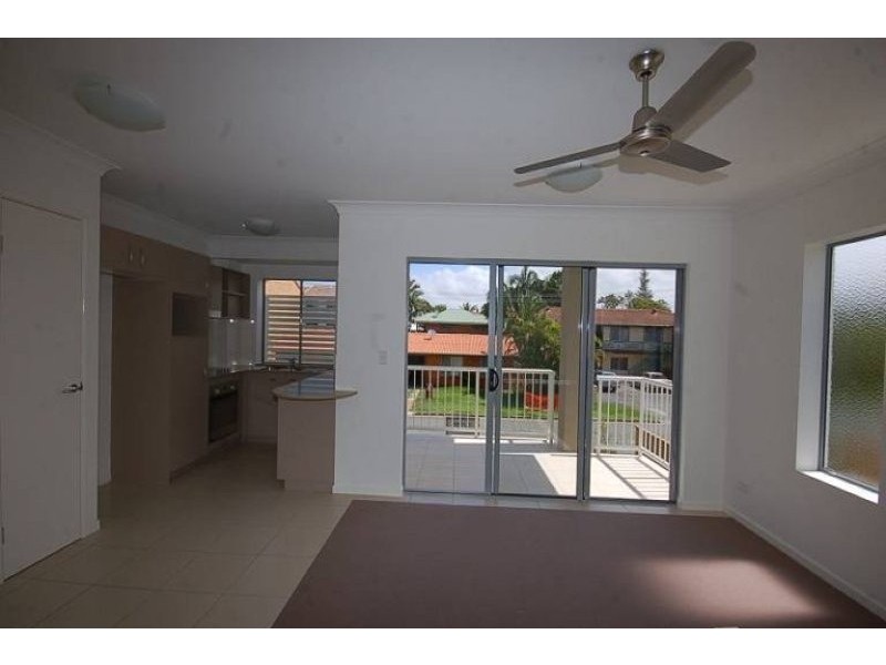 Unit 1/7 Phillip Street, Labrador QLD 4215