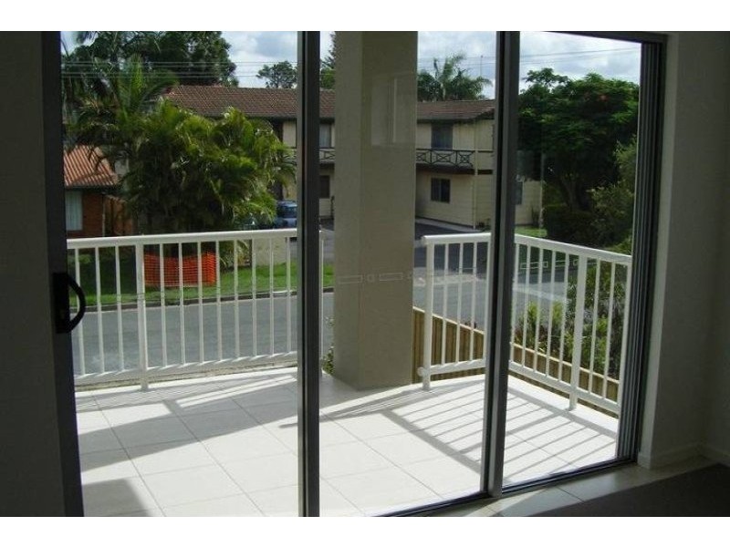 Unit 1/7 Phillip Street, Labrador QLD 4215