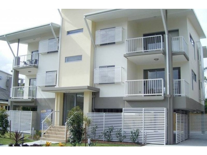 Unit 1/7 Phillip Street, Labrador QLD 4215