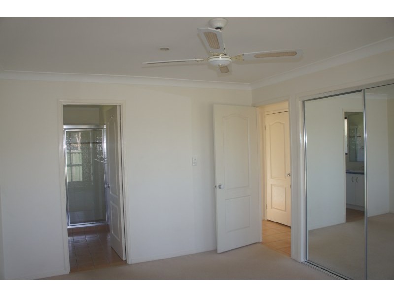 23 Madasin Close, Arundel QLD 4214