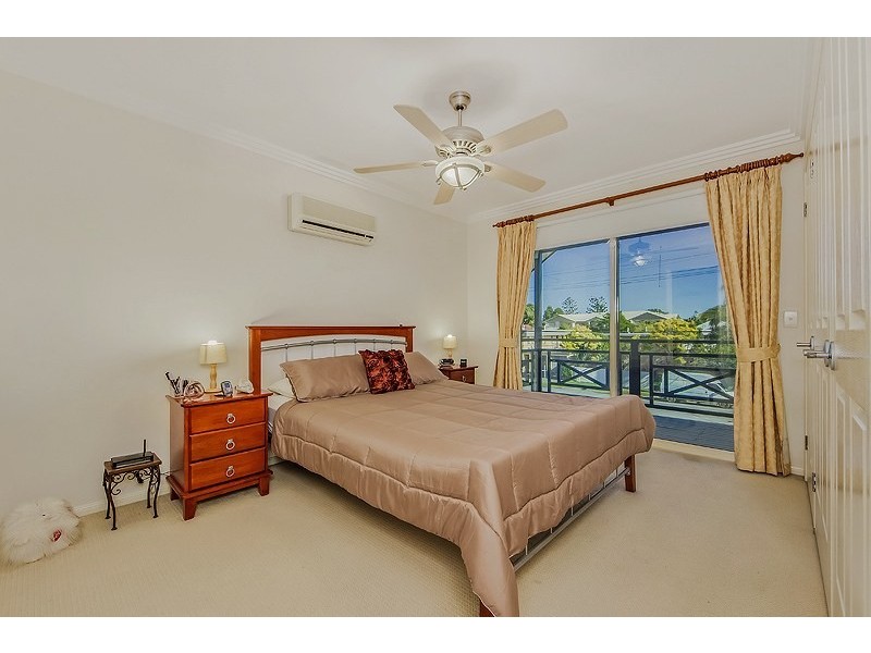 2/197 High Street, Southport QLD 4215