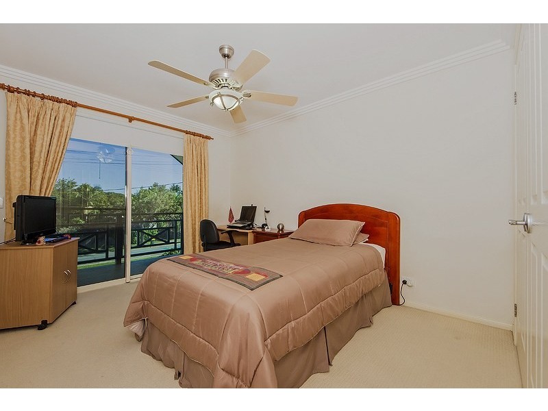 2/197 High Street, Southport QLD 4215