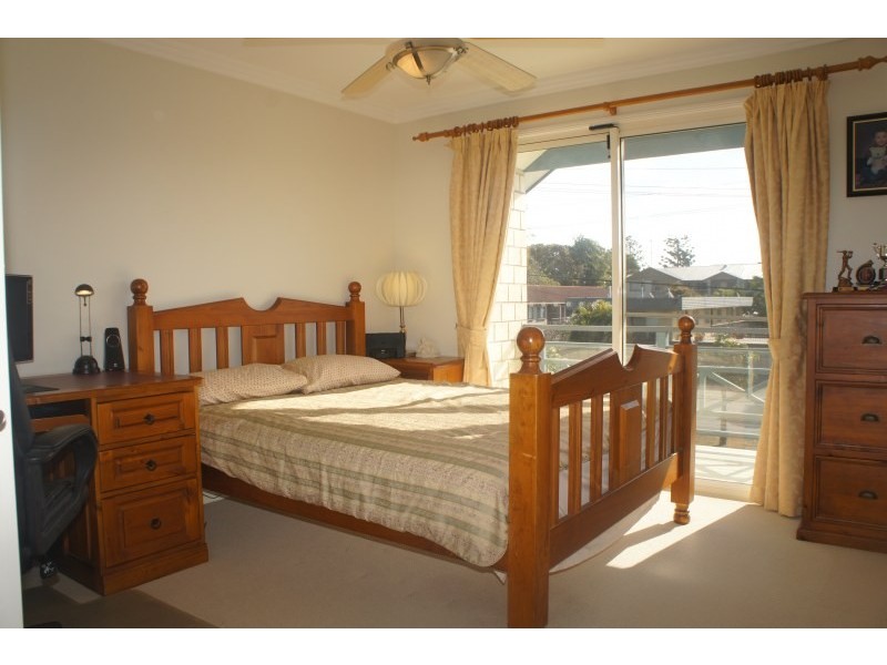 3/199 High Street, Southport QLD 4215