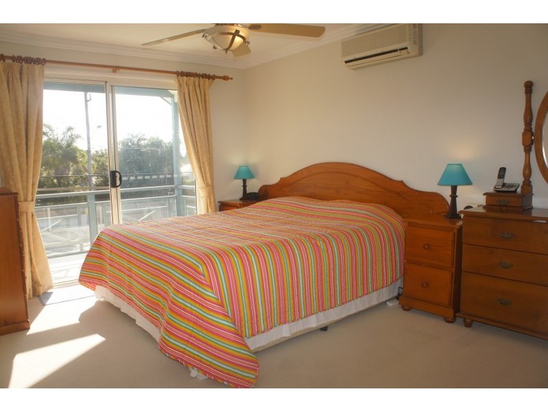 3/199 High Street, Southport QLD 4215