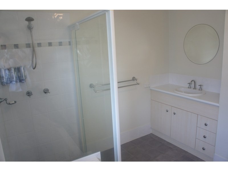 3/199 High Street, Southport QLD 4215