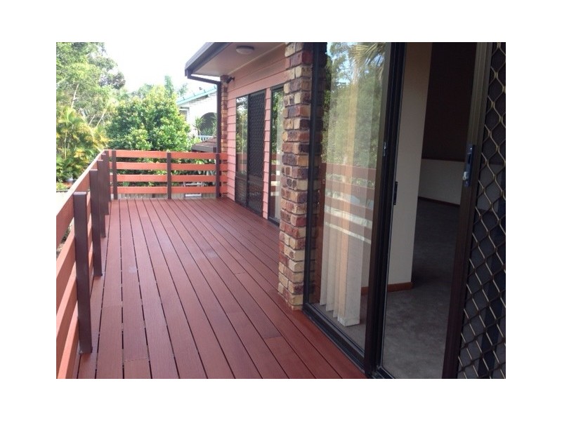 8 Wistaria Avenue, Southport QLD 4215