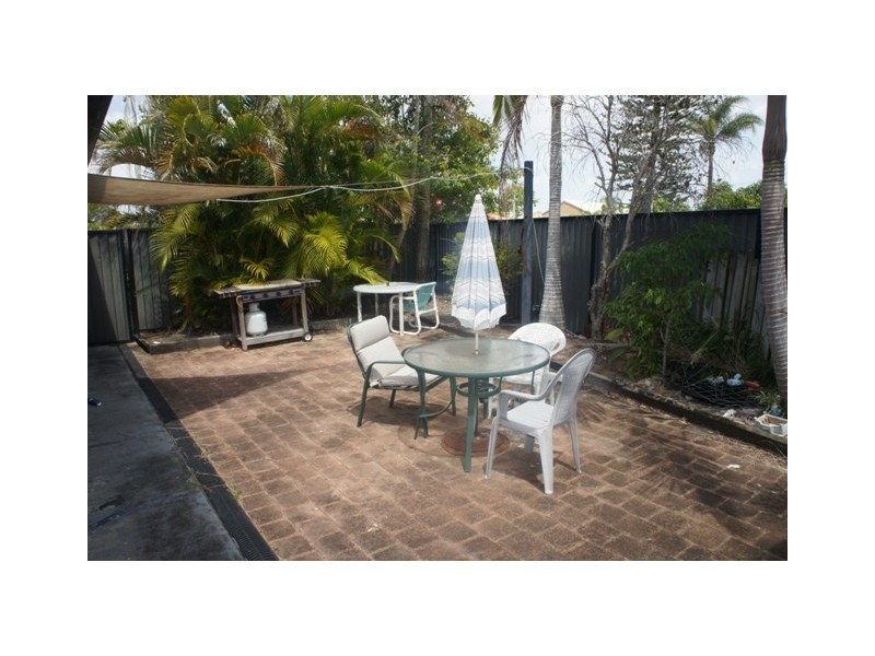 Unit 1/217 Central Street, Labrador QLD 4215