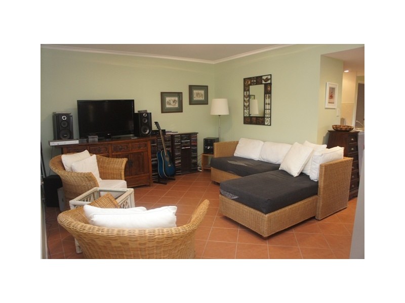 39/63 Olsen Avenue, Labrador QLD 4215