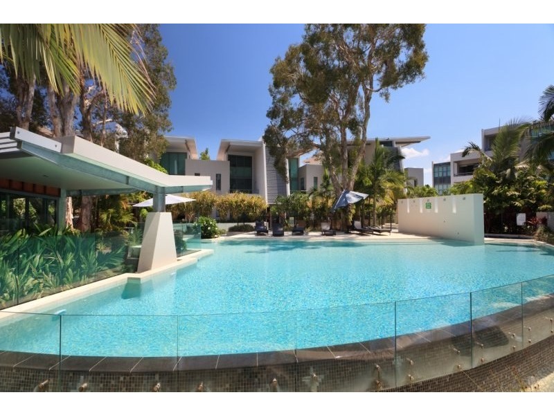 28 Bayview Street, Runaway Bay QLD 4216