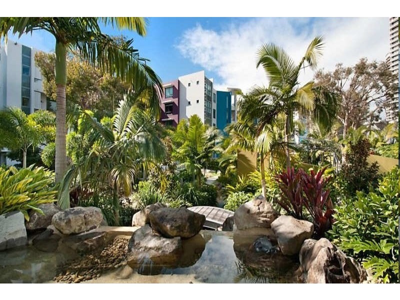 28 Bayview Street, Runaway Bay QLD 4216