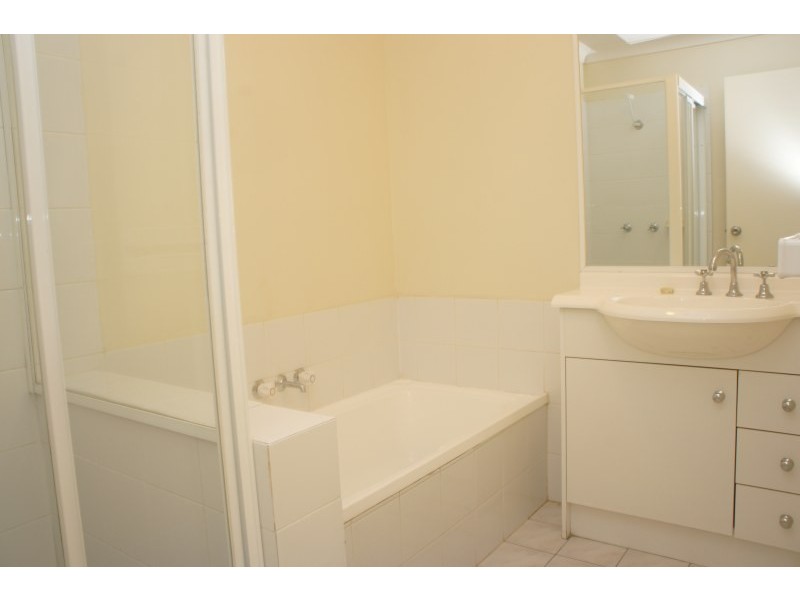 19/191 Greenacre Drive, Arundel QLD 4214