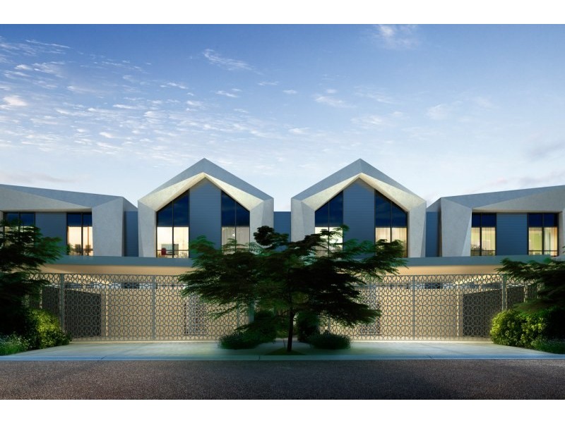 20 Peninsula Drive, Robina QLD 4226