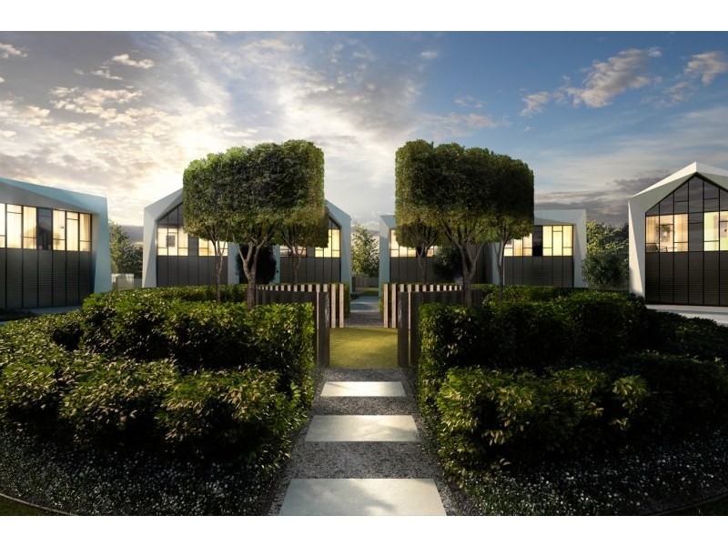 20 Peninsula Drive, Robina QLD 4226