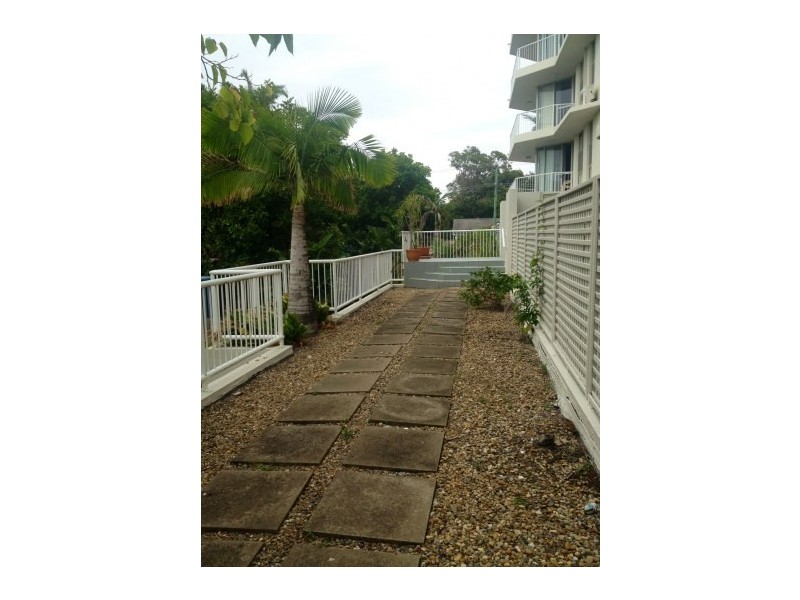 4/15 Brighton Street, Biggera Waters QLD 4216