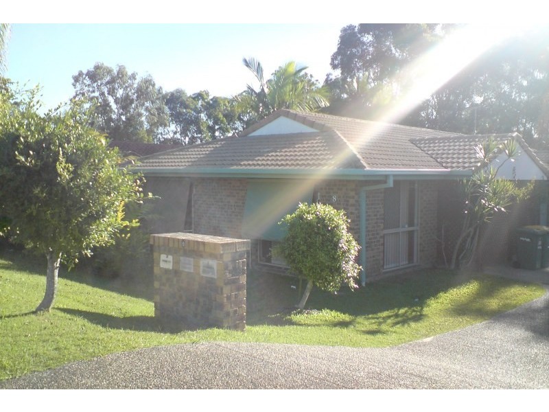 1/8 Nina Parade, Arundel QLD 4214