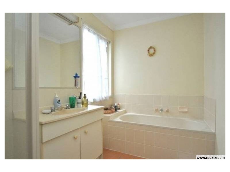 21 Renoir Drive, Coombabah QLD 4216