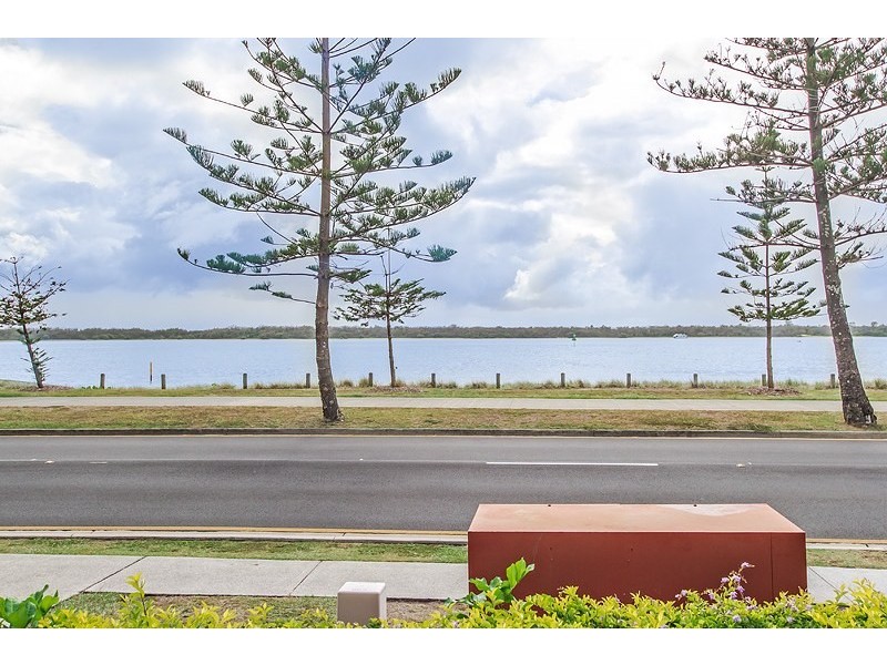 1/416 Marine Parade, Biggera Waters QLD 4216